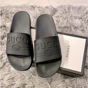 Gucci Pursuit GG Logo Rubber Slide On Flat Pool Sandals Pink size 10